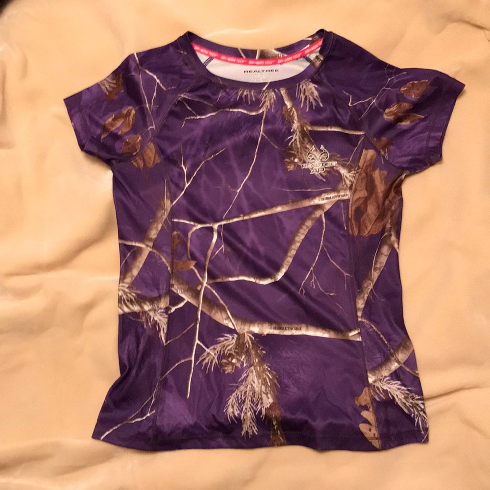 2/$8 🍦 NWOT Real Tree Purple Camo T-shirt